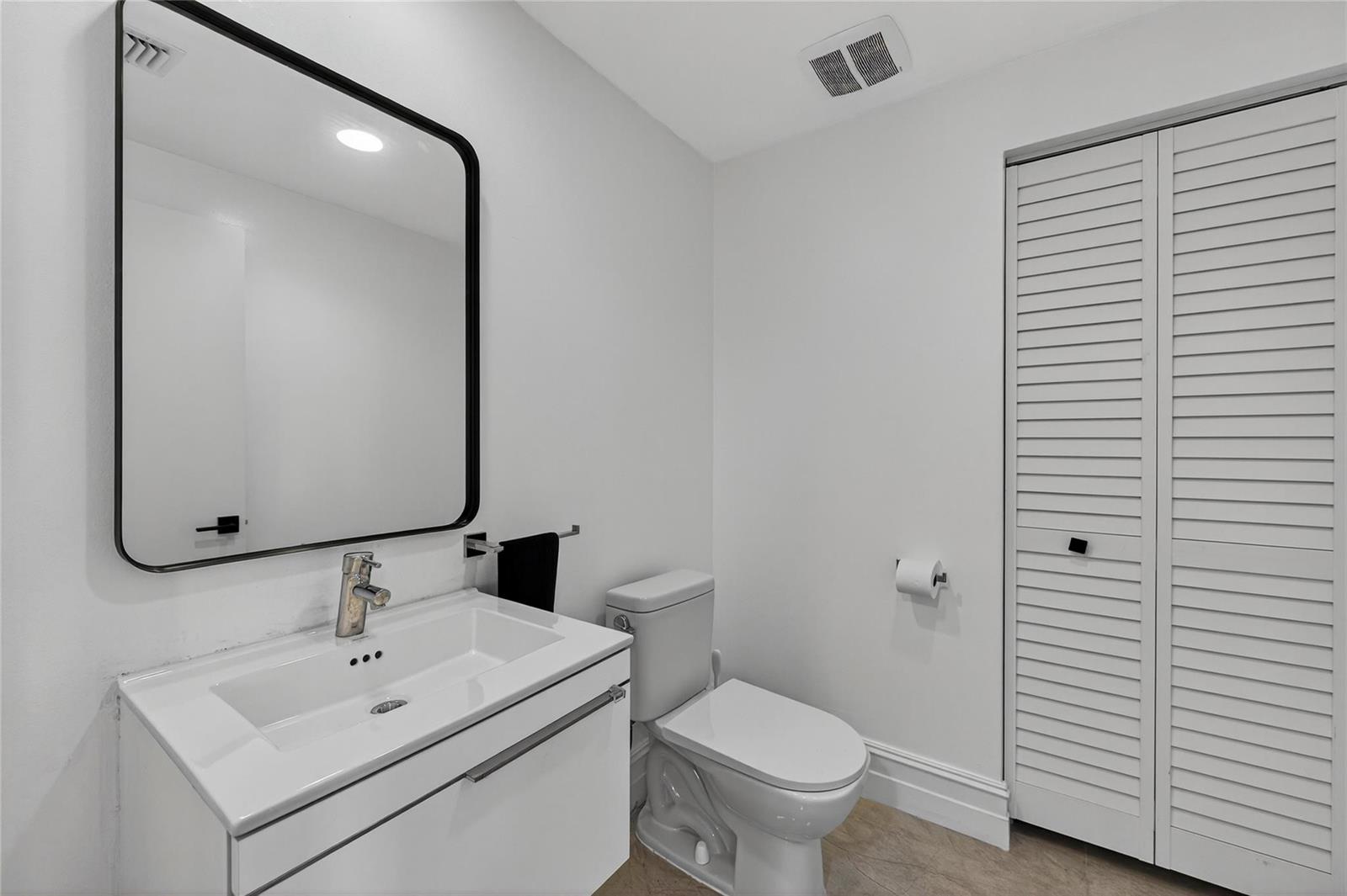 Photo of 17301 Biscayne #506, North Miami Beach, Florida, 33160 - Photo 41