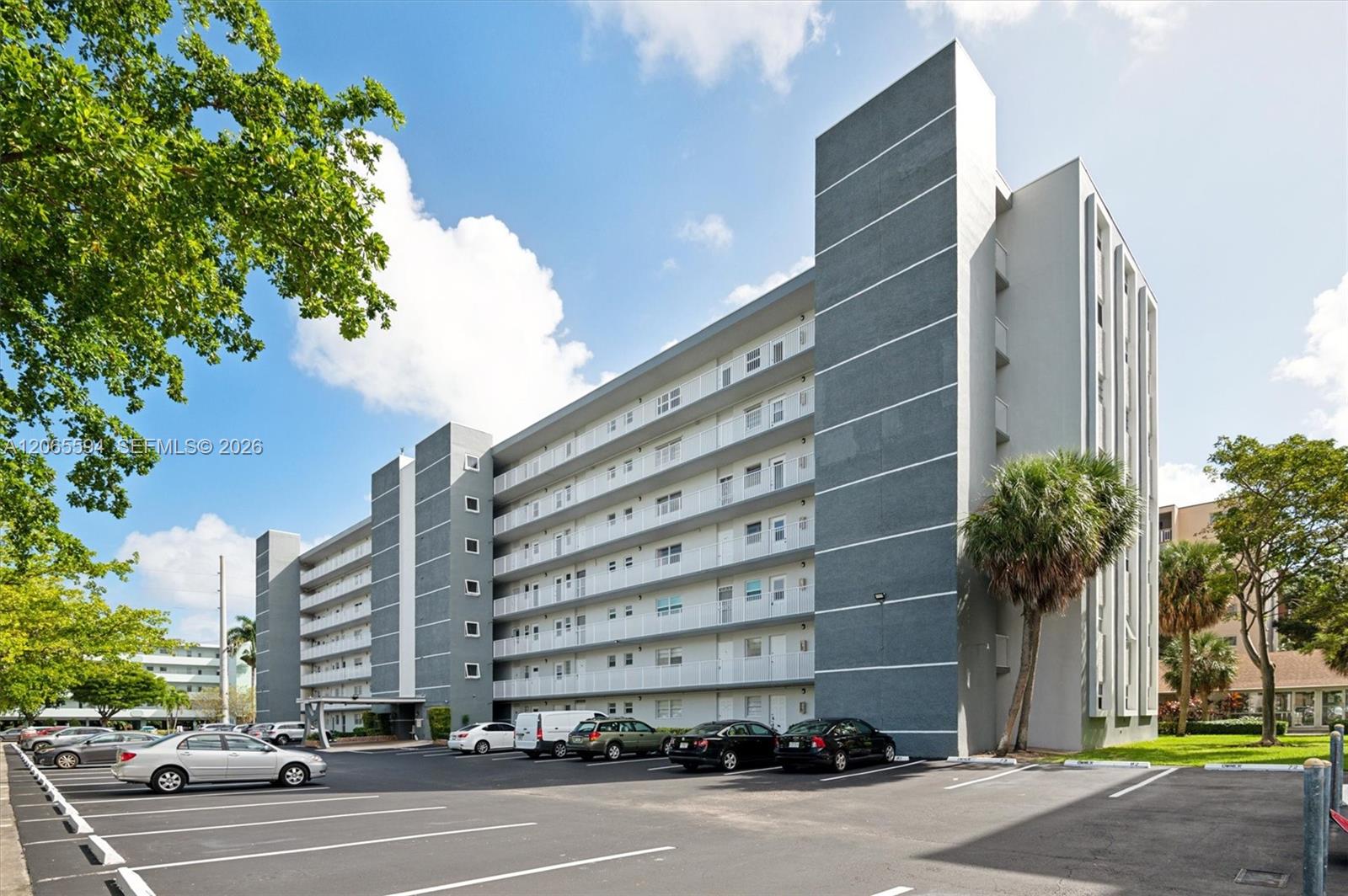 Photo of 619 14th Ave  #101, Hallandale Beach, Florida, 33009 - 