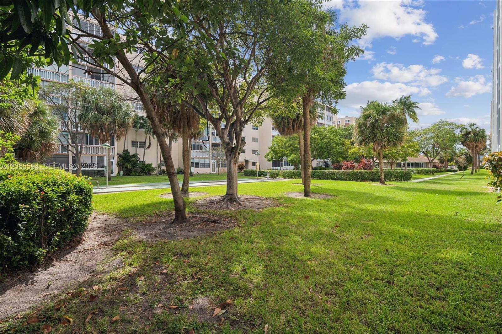 Photo of 619 14th Ave  #101, Hallandale Beach, Florida, 33009 - Nature