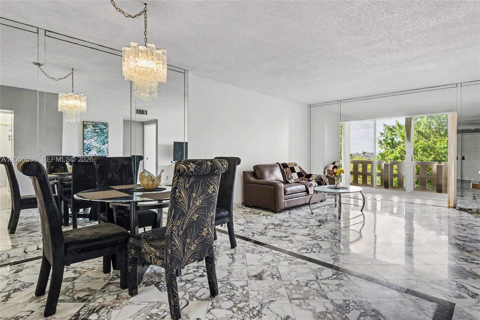 See details 405 1 / 2 844 sq. ft. $ 2026-08-05 0 Photo