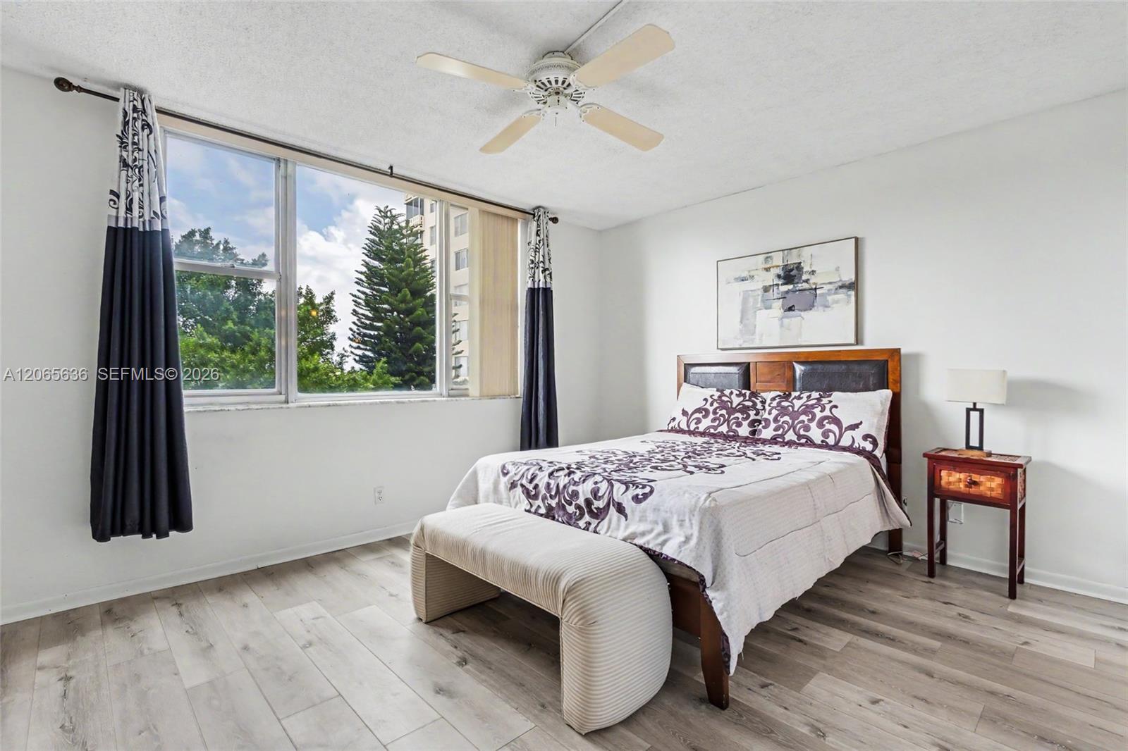 See details 405 1 / 2 844 sq. ft. $ 2026-08-05 0 Photo
