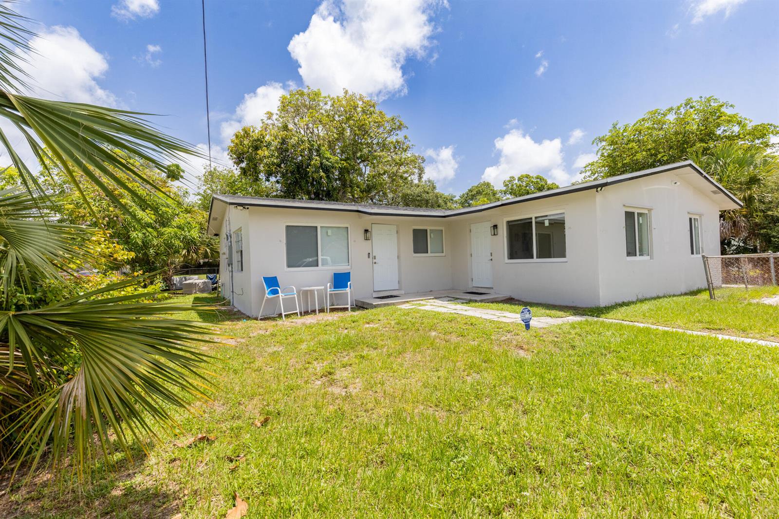   / 0 1744 sq. ft. $ 2026-08-06 0 foto