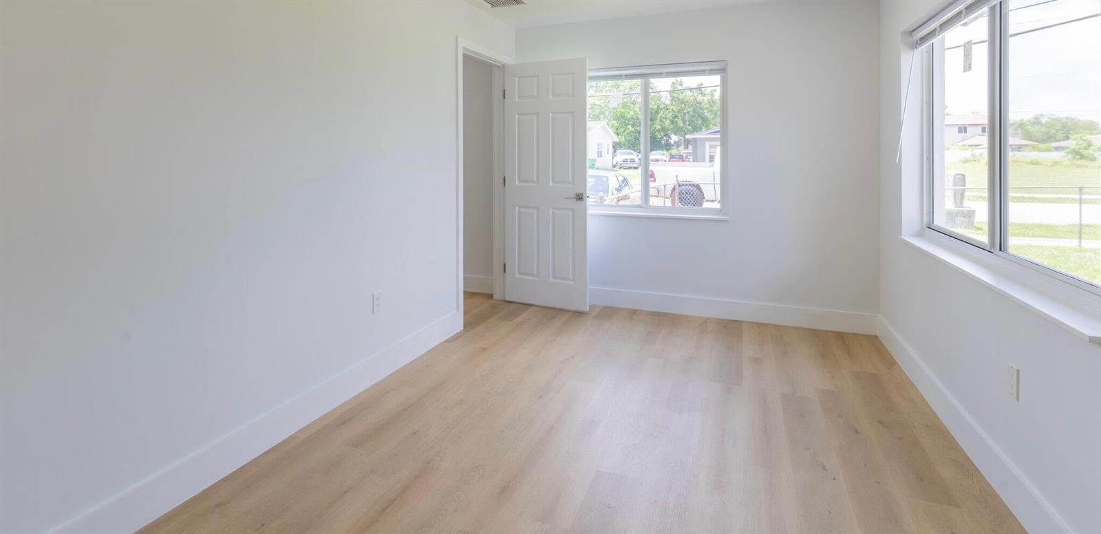   / 0 1744 sq. ft. $ 2026-08-06 0 foto