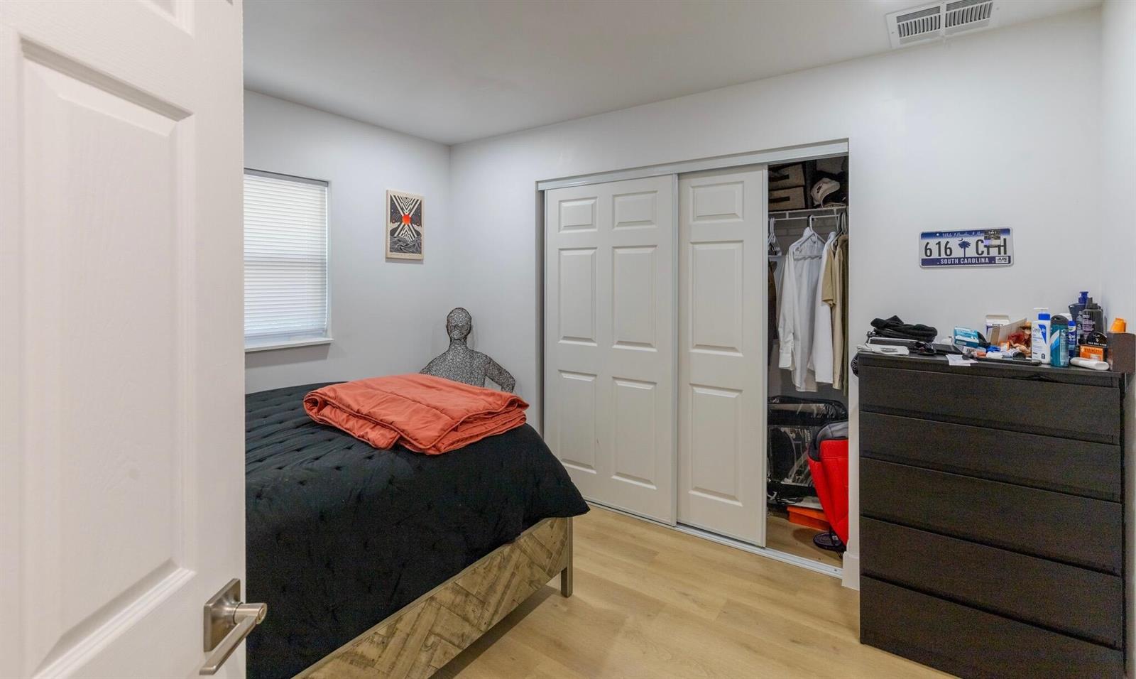   / 0 1744 sq. ft. $ 2026-08-06 0 foto