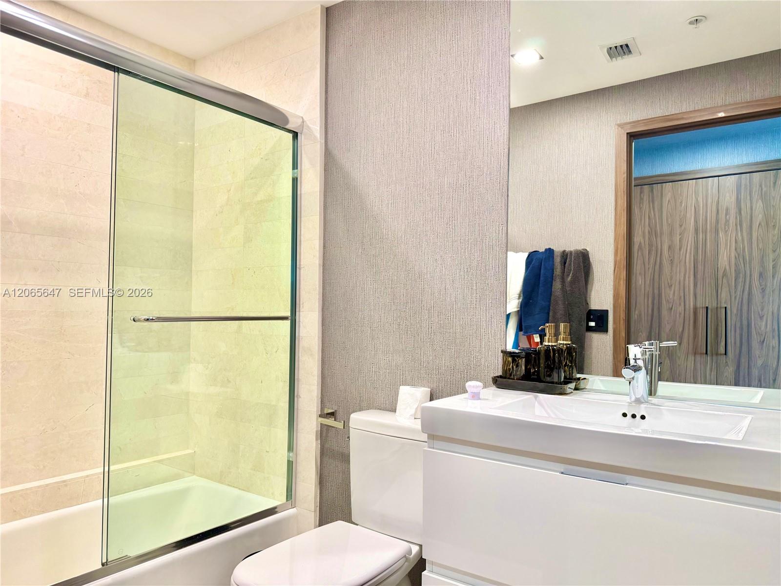 Photo of 17301 Biscayne Blvd #1409, North Miami Beach, Florida, 33160 -