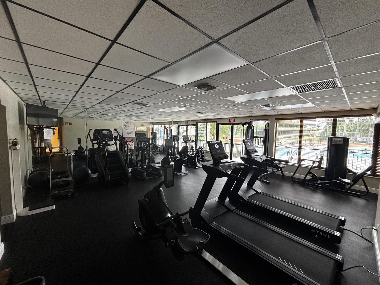 See details 49 3 / 2 1382 sq. ft. $ 2026-08-06 0 Photo