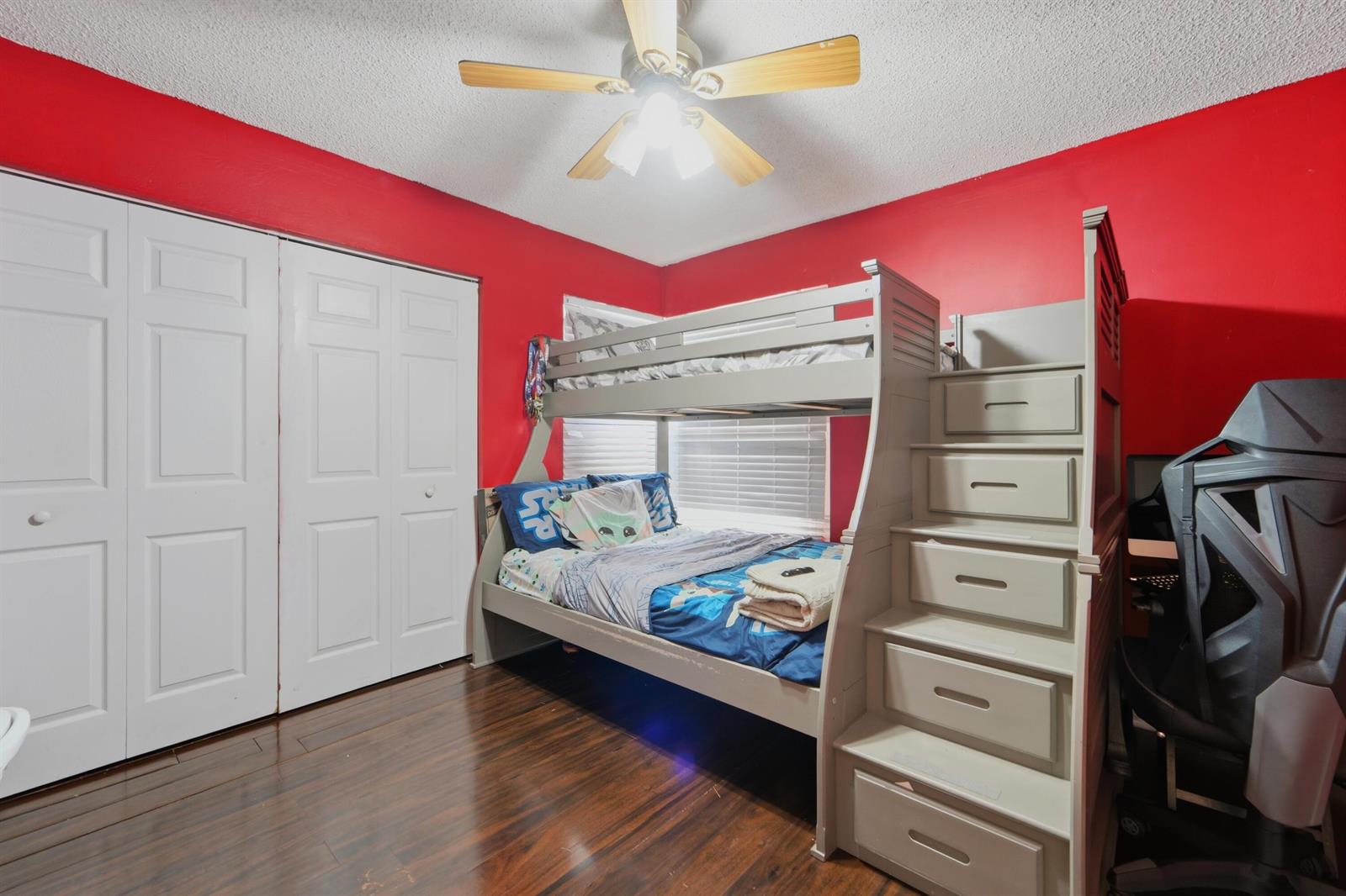 49 3 / 2 1382 sq. ft. $ 2026-08-20 0 Photo