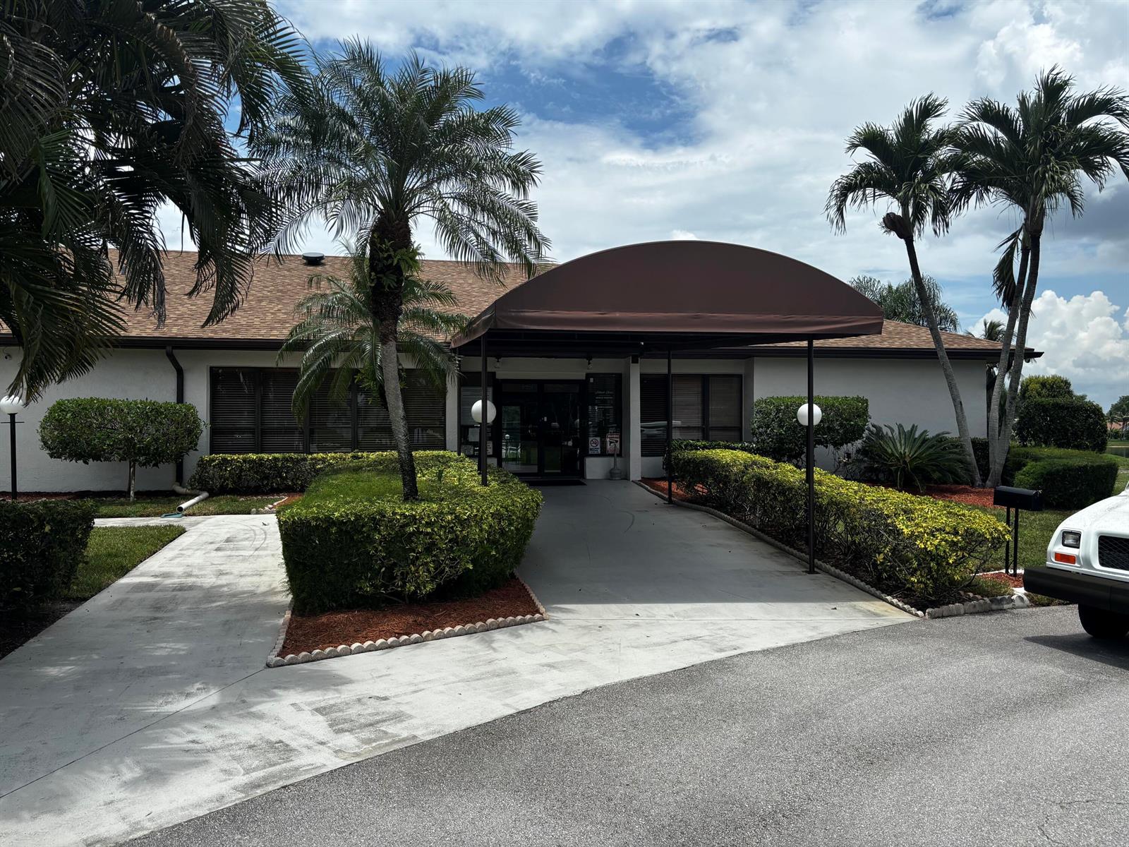 See details 49 3 / 2 1382 sq. ft. $ 2026-08-06 0 Photo