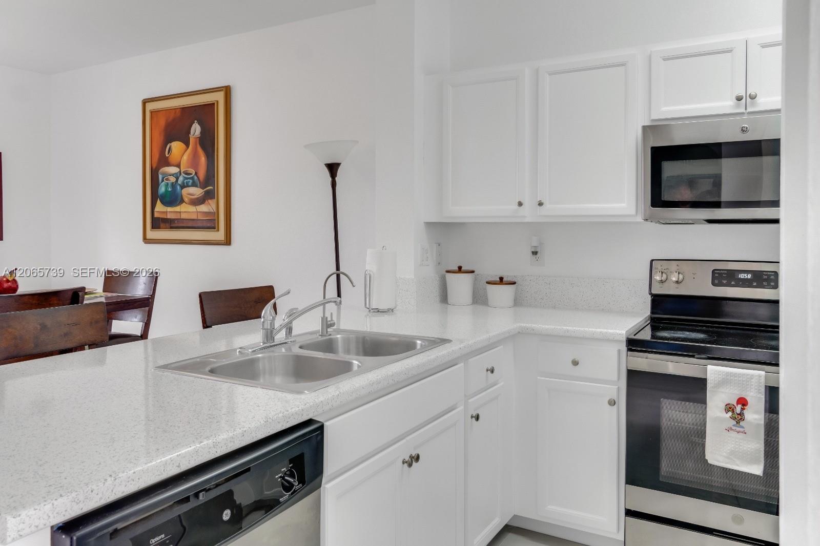 See details 7 3 / 2 1151 sq. ft. $ 2026-08-05 0 Photo