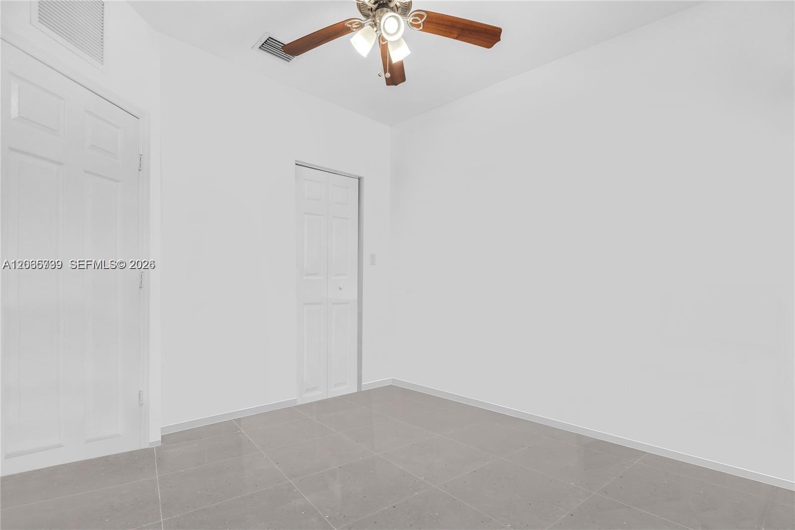 See details 7 3 / 2 1151 sq. ft. $ 2026-08-05 0 Photo