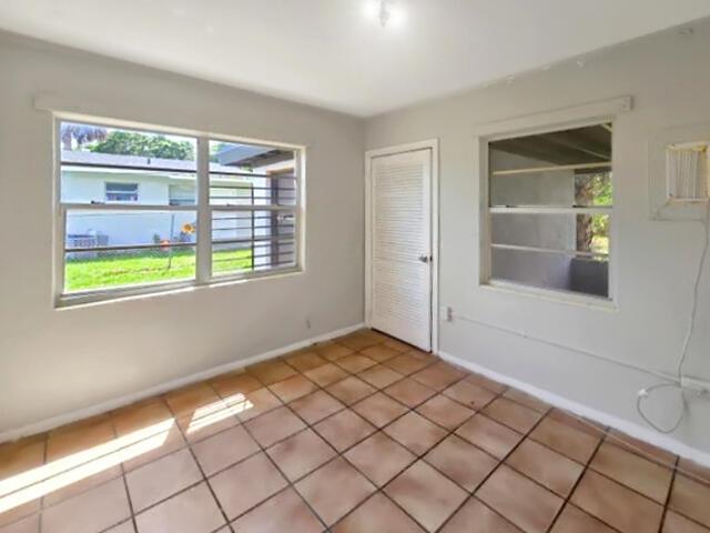 See details / 0 1908 sq. ft. $ 2026-08-06 0 Photo