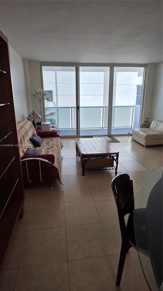 Photo of 3725 Ocean Dr  #409, Hollywood, Florida, 33019 - 