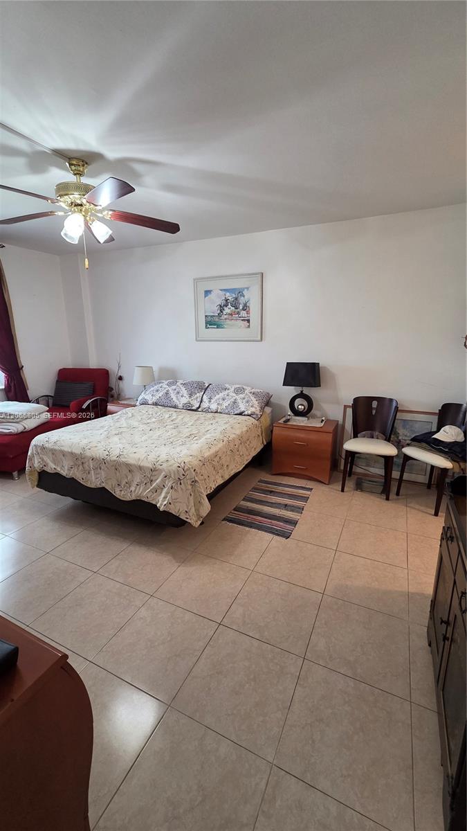 Photo of 3725 Ocean Dr  #409, Hollywood, Florida, 33019 - 