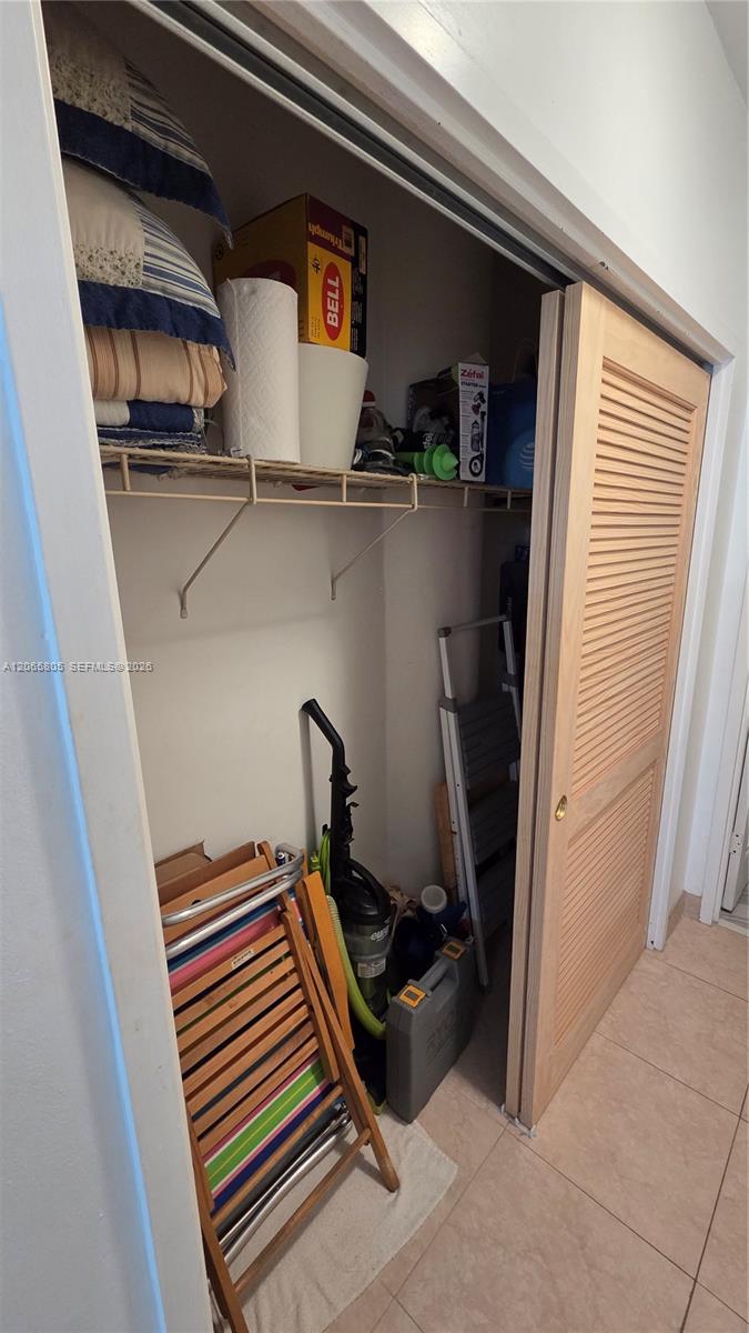 Photo of 3725 Ocean Dr  #409, Hollywood, Florida, 33019 - 
