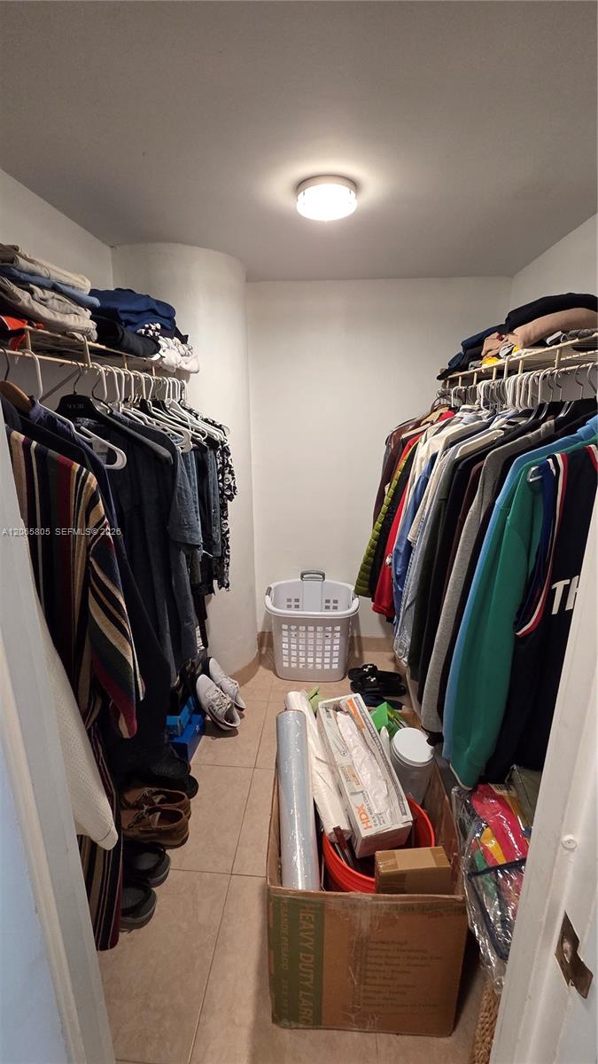 Photo of 3725 Ocean Dr  #409, Hollywood, Florida, 33019 - 