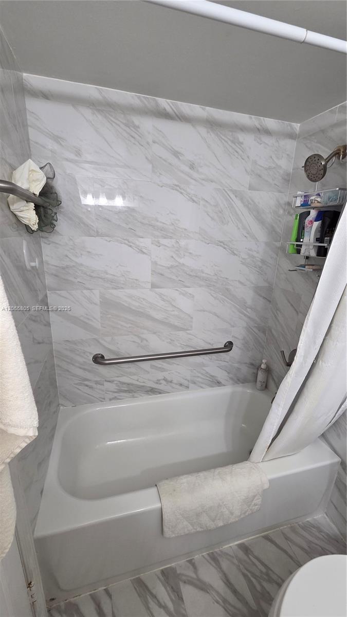 Photo of 3725 Ocean Dr  #409, Hollywood, Florida, 33019 - 