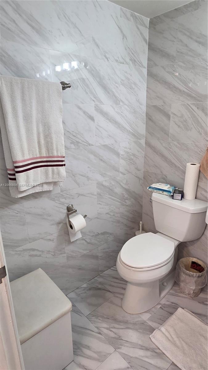 Photo of 3725 Ocean Dr  #409, Hollywood, Florida, 33019 - 