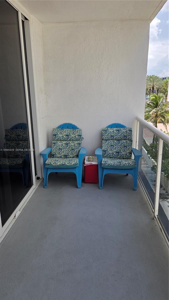 Photo of 3725 Ocean Dr  #409, Hollywood, Florida, 33019 - 