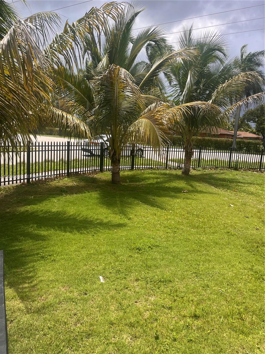 See details 29045 3 / 3 970 sq. ft. $ 2026-10-16 0 Photo