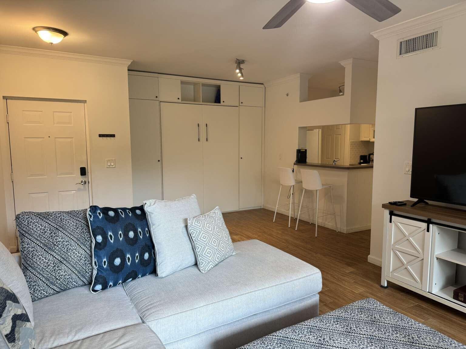 Photo of 17125 Bay  #3102, Sunny Isles Beach, Florida, 33160 - 001_Hod.1