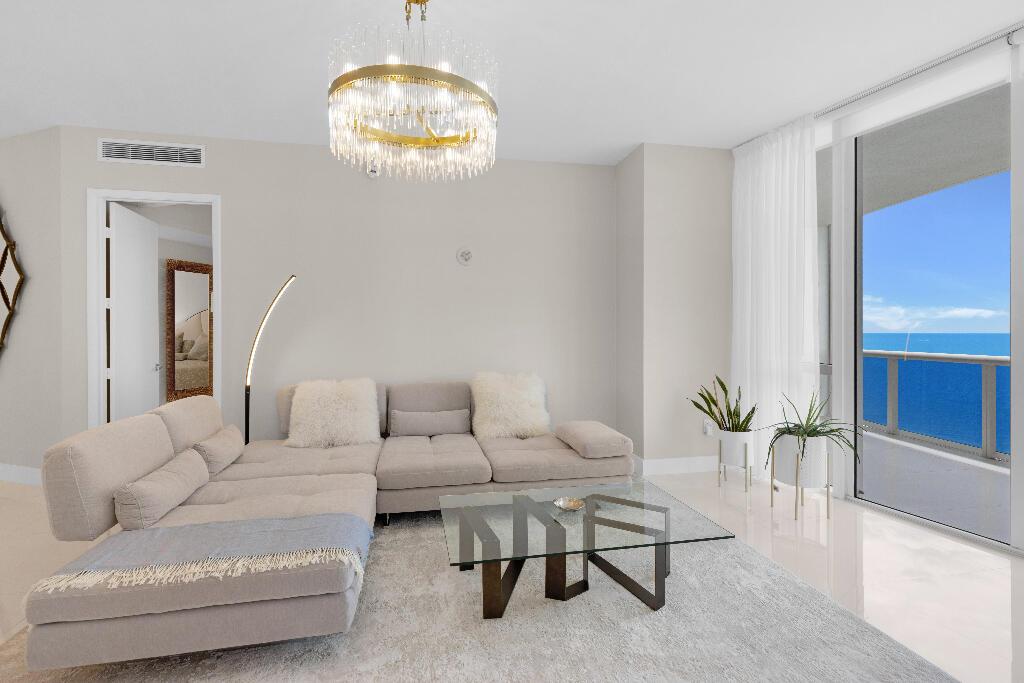 See details 2207 2 / 3 2084 sq. ft. $ 2026-08-06 0 Photo