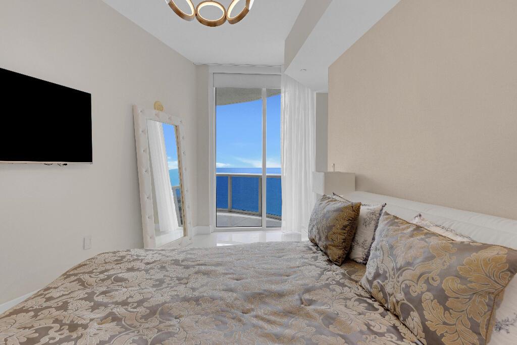 See details 2207 2 / 3 2084 sq. ft. $ 2026-08-06 0 Photo