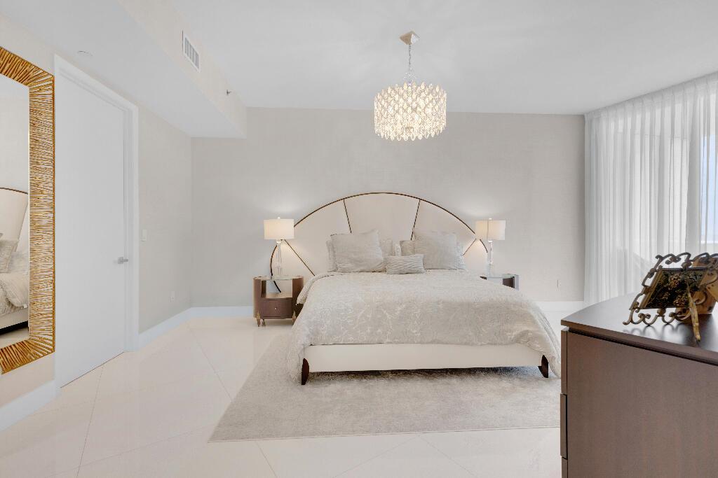 See details 2207 2 / 3 2084 sq. ft. $ 2026-08-06 0 Photo