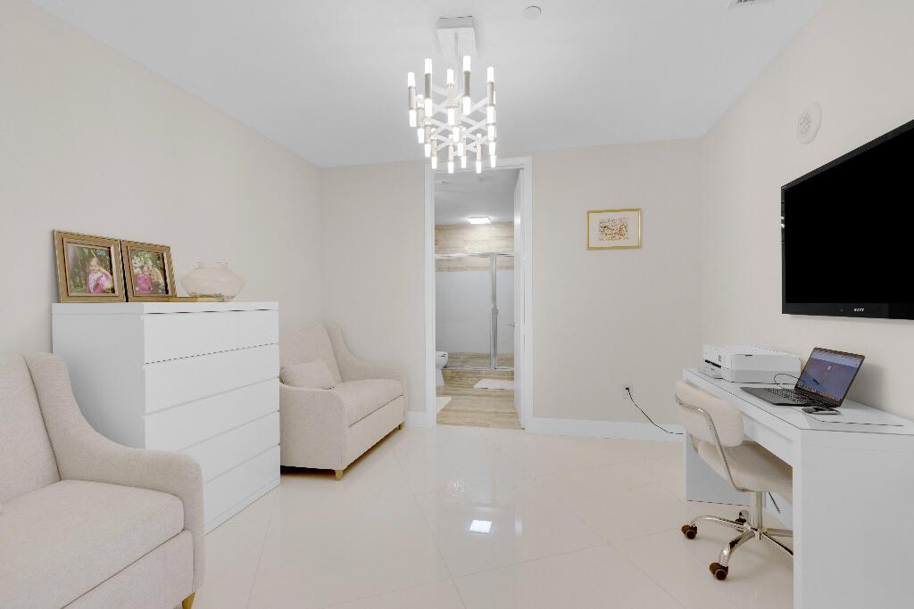 See details 2207 2 / 3 2084 sq. ft. $ 2026-08-06 0 Photo