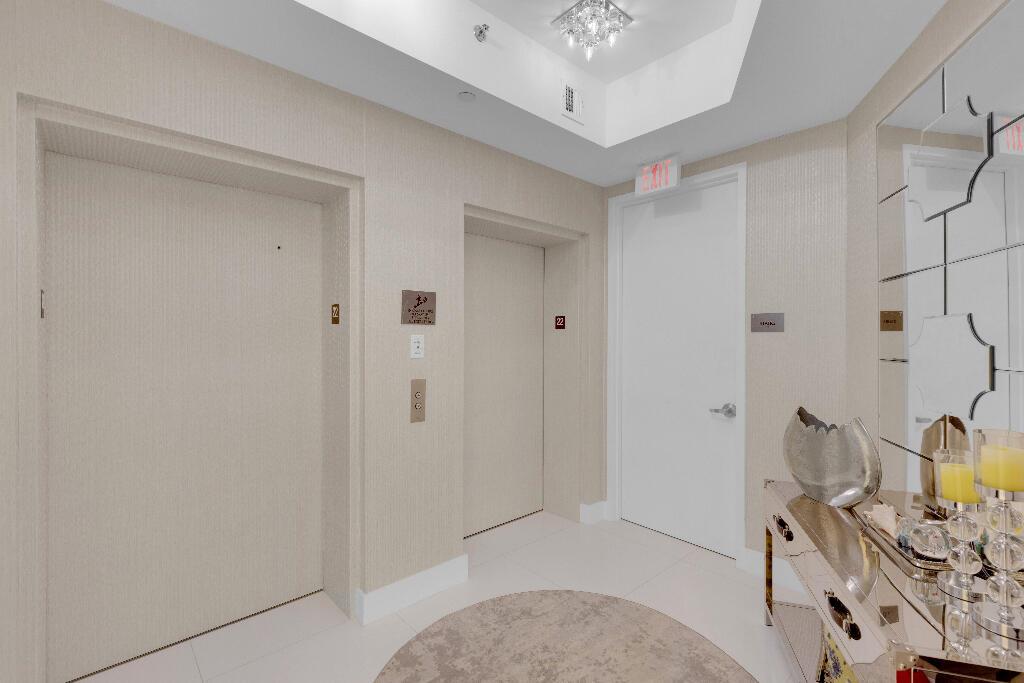 See details 2207 2 / 3 2084 sq. ft. $ 2026-08-06 0 Photo