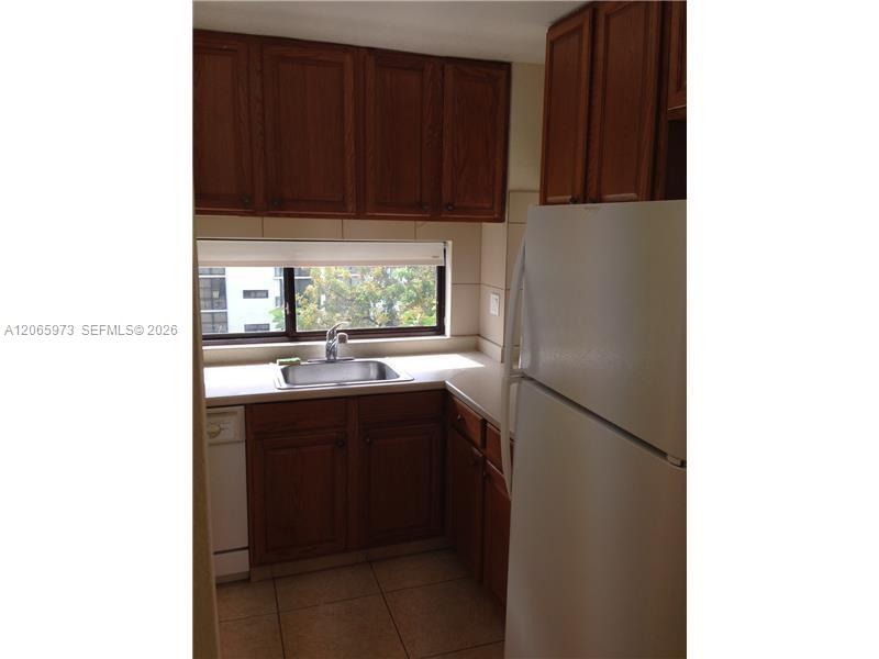 Photo of 16919 Bay Rd  #420, Sunny Isles Beach, Florida, 33160 - 