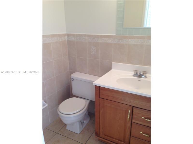Photo of 16919 Bay Rd  #420, Sunny Isles Beach, Florida, 33160 - 