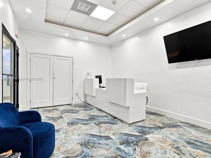 Ver detalles 801 / sq. ft. $ 2026-08-05 0 foto