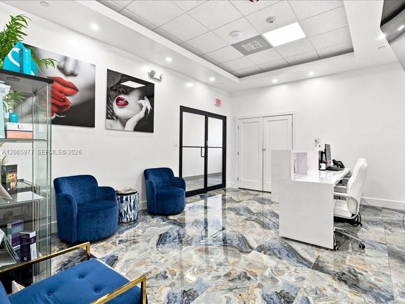 Ver detalles 801 / sq. ft. $ 2026-08-05 0 foto