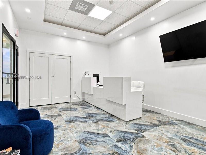 Ver detalles 801 / sq. ft. $ 2026-08-05 0 foto