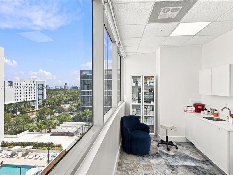 Ver detalles 801 / sq. ft. $ 2026-08-05 0 foto