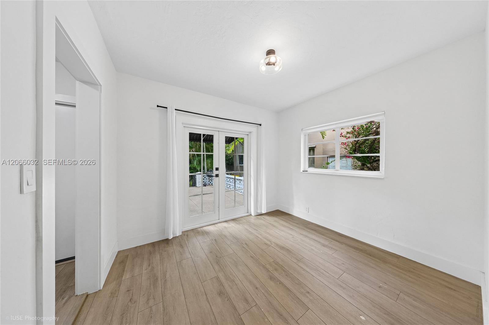   /  2124 sq. ft. $ 2026-08-05 0 foto