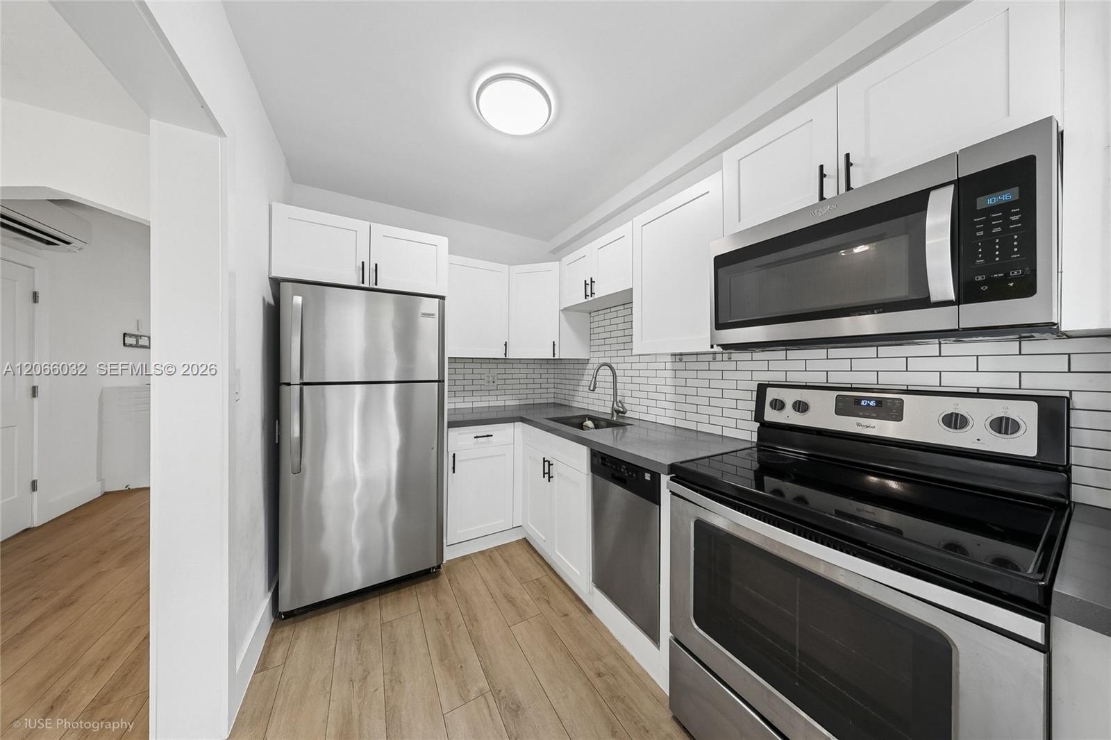   /  2124 sq. ft. $ 2026-08-05 0 foto