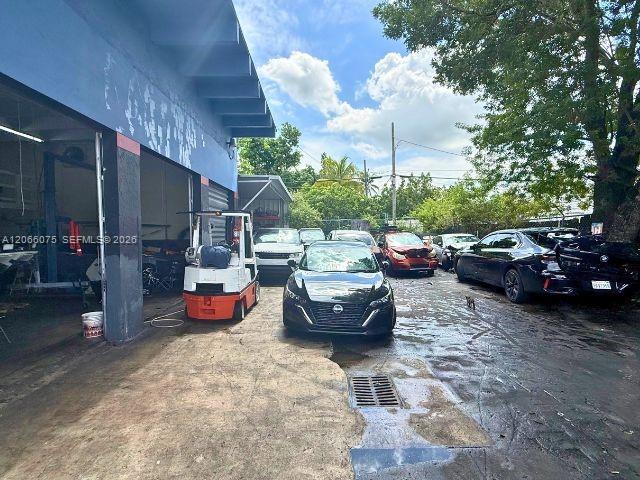 See details / sq. ft. $ 2026-08-05 0 Photo