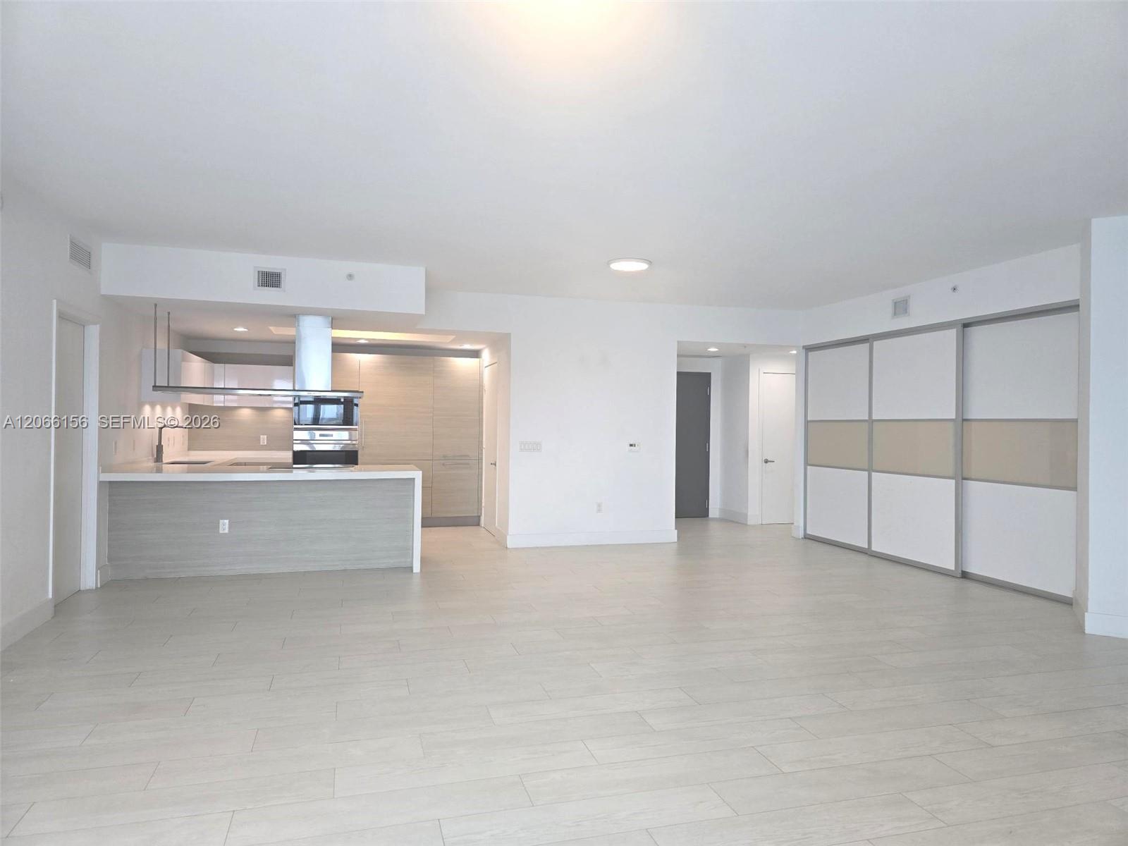 Photo of 17301 Biscayne Blvd #1004, North Miami Beach, Florida, 33160 -