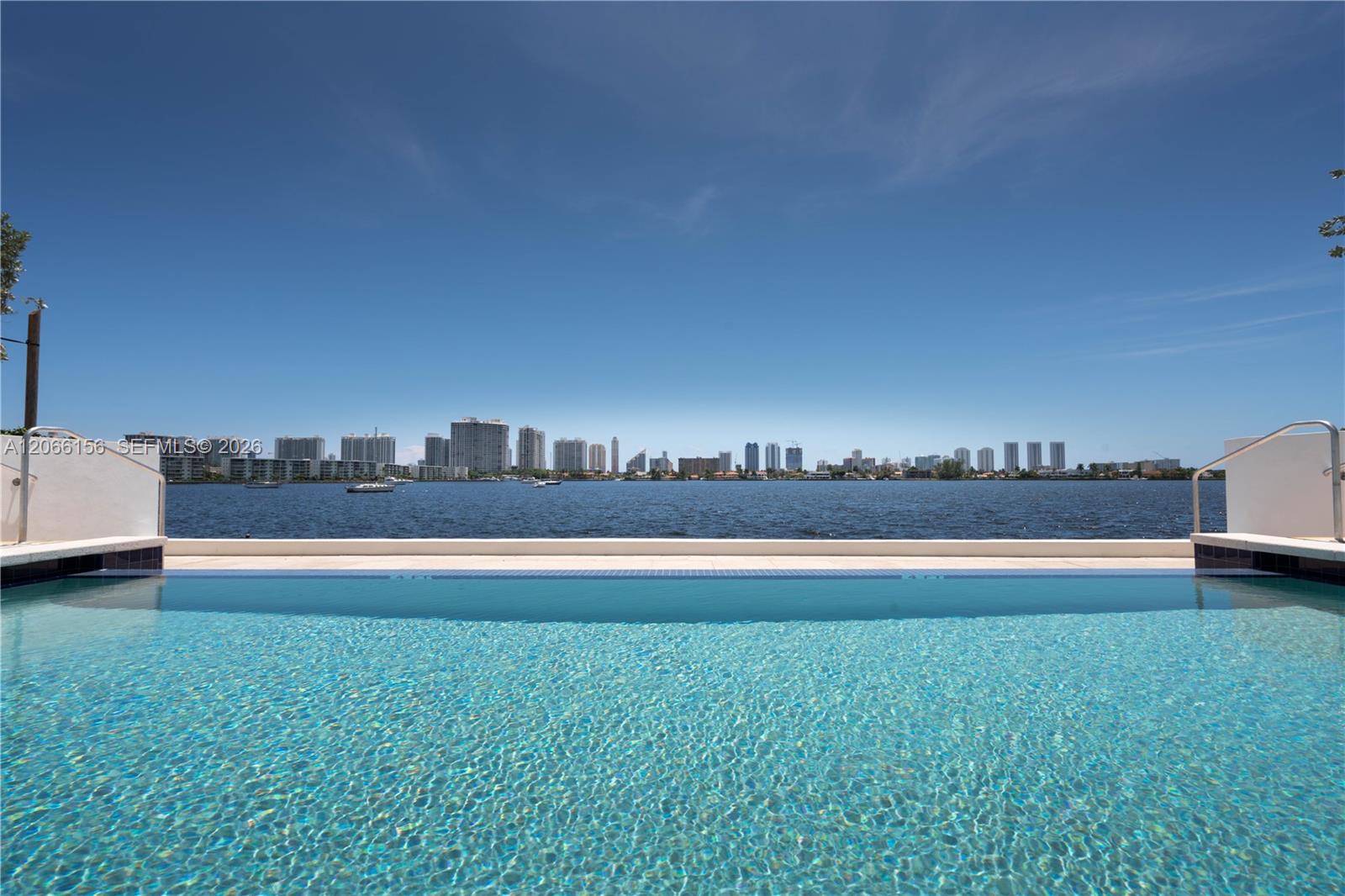 Photo of 17301 Biscayne Blvd #1004, North Miami Beach, Florida, 33160 -