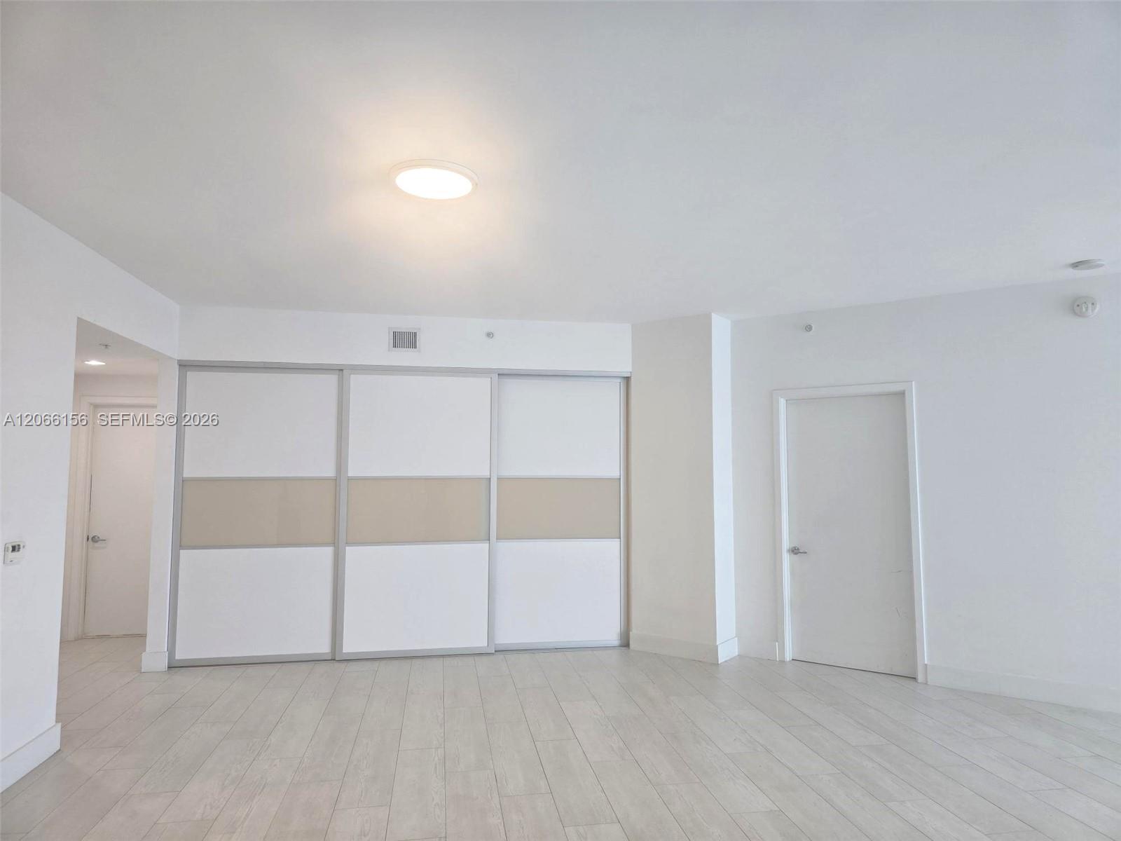 Photo of 17301 Biscayne Blvd #1004, North Miami Beach, Florida, 33160 -