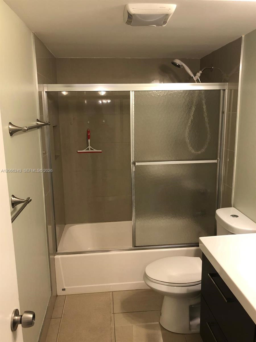 Photo of 319 14th Ave  #707, Hallandale Beach, Florida, 33009 - 