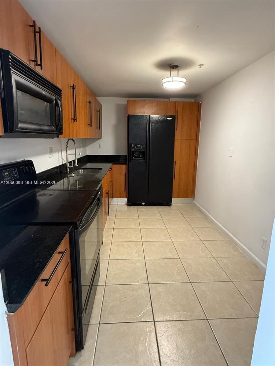 Photo of 3001 Ocean Dr  #107, Hollywood, Florida, 33019 - 