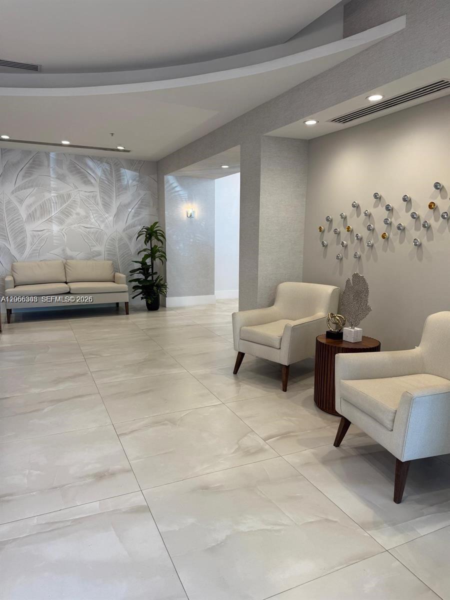 Photo of 3001 Ocean Dr  #107, Hollywood, Florida, 33019 - 