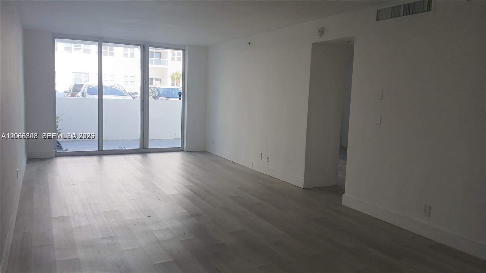 Photo of 3001 Ocean Dr  #107, Hollywood, Florida, 33019 - 
