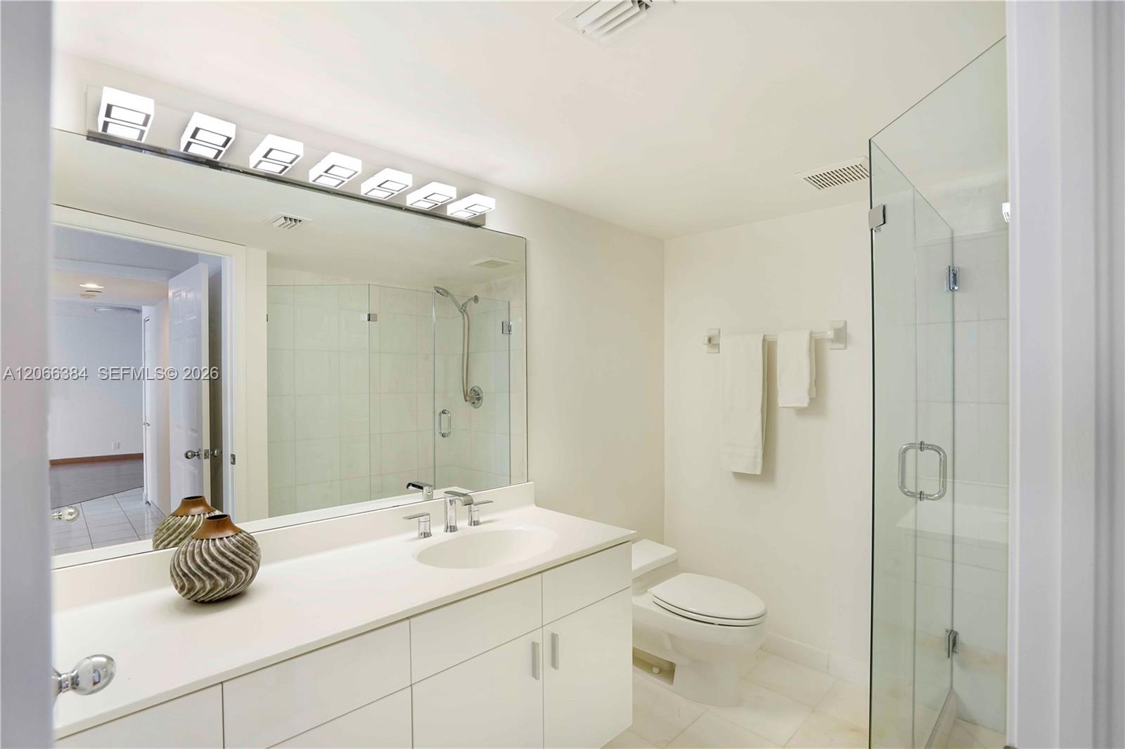 Photo of 3530 Mystic Pointe Dr  #3214, Aventura, Florida, 33180 - 