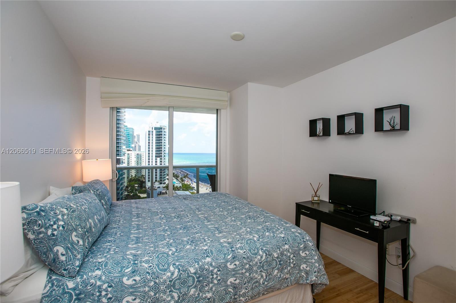 1711 2 / 2 1554 sq. ft. $ 2026-08-06 0 Photo