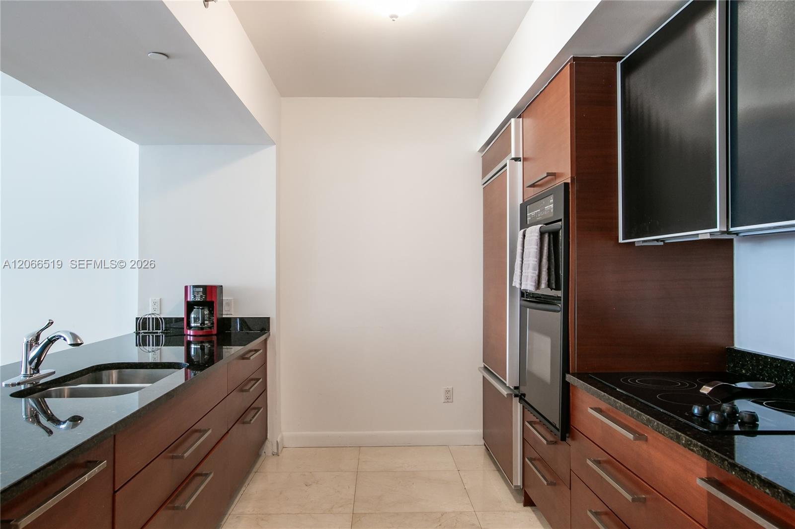 1711 2 / 2 1554 sq. ft. $ 2026-08-06 0 Photo