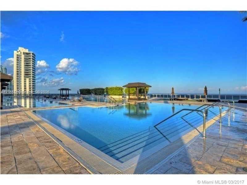 1711 2 / 2 1554 sq. ft. $ 2026-08-06 0 Photo