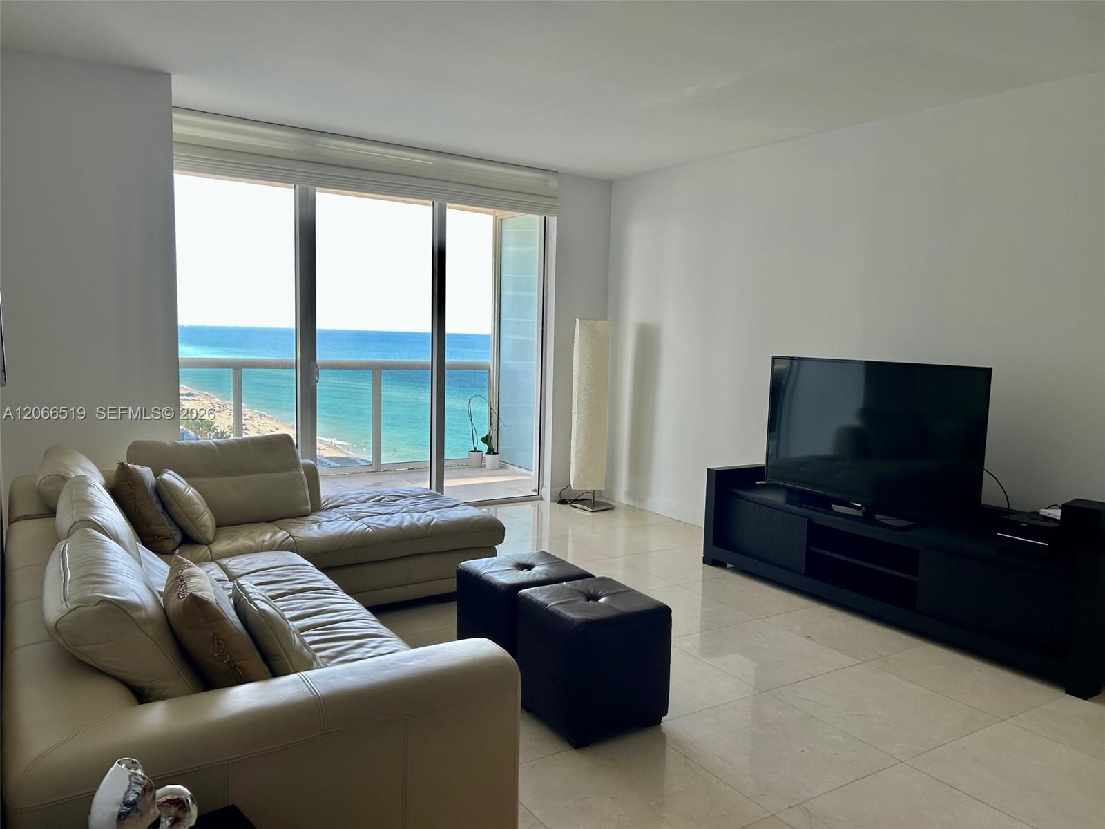 1711 2 / 2 1554 sq. ft. $ 2026-08-06 0 Photo